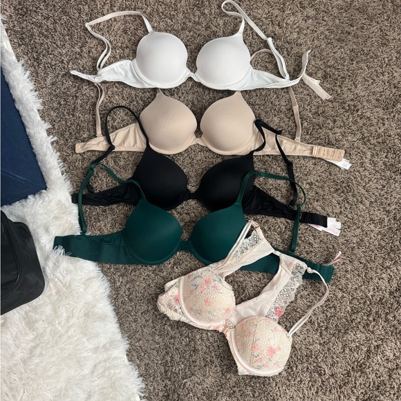 Victoria’s Secret bra bundle - Picture 1 of 1